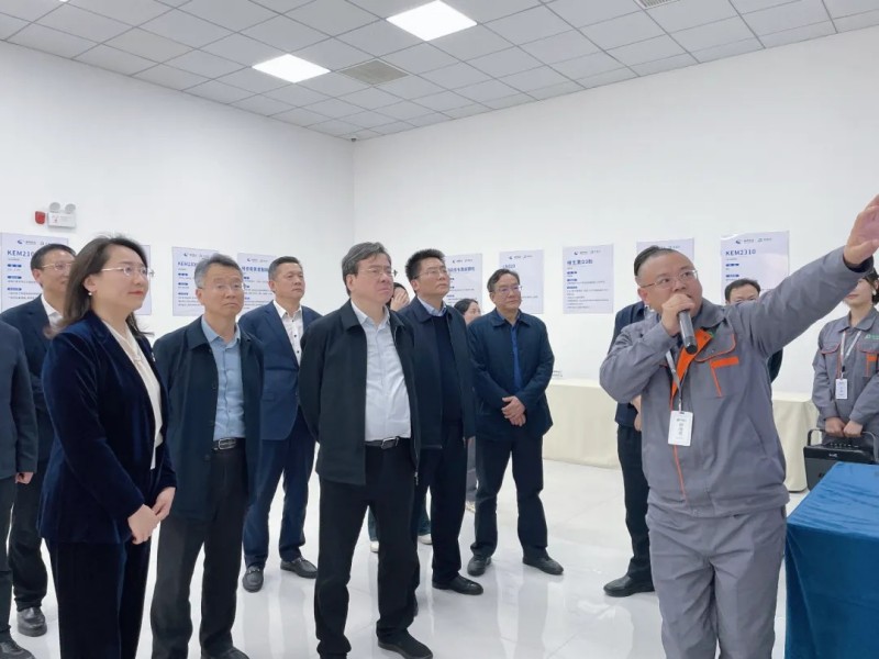 省政協(xié)副主席、省工商聯(lián)主席張健調(diào)研派格蘭藥業(yè)